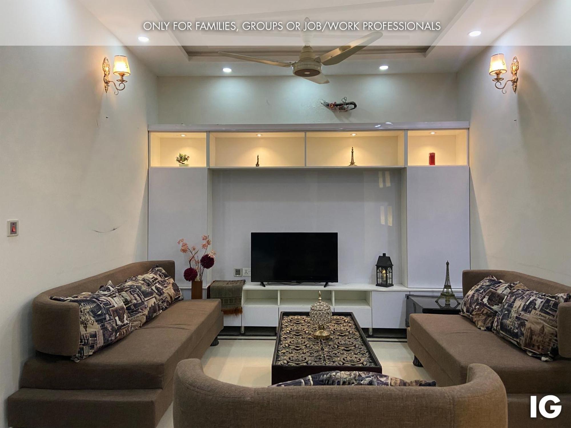 3 Bedroom Furnished Holiday Home Near Valencia Town, Lake City & Ring Road 拉合尔 外观 照片